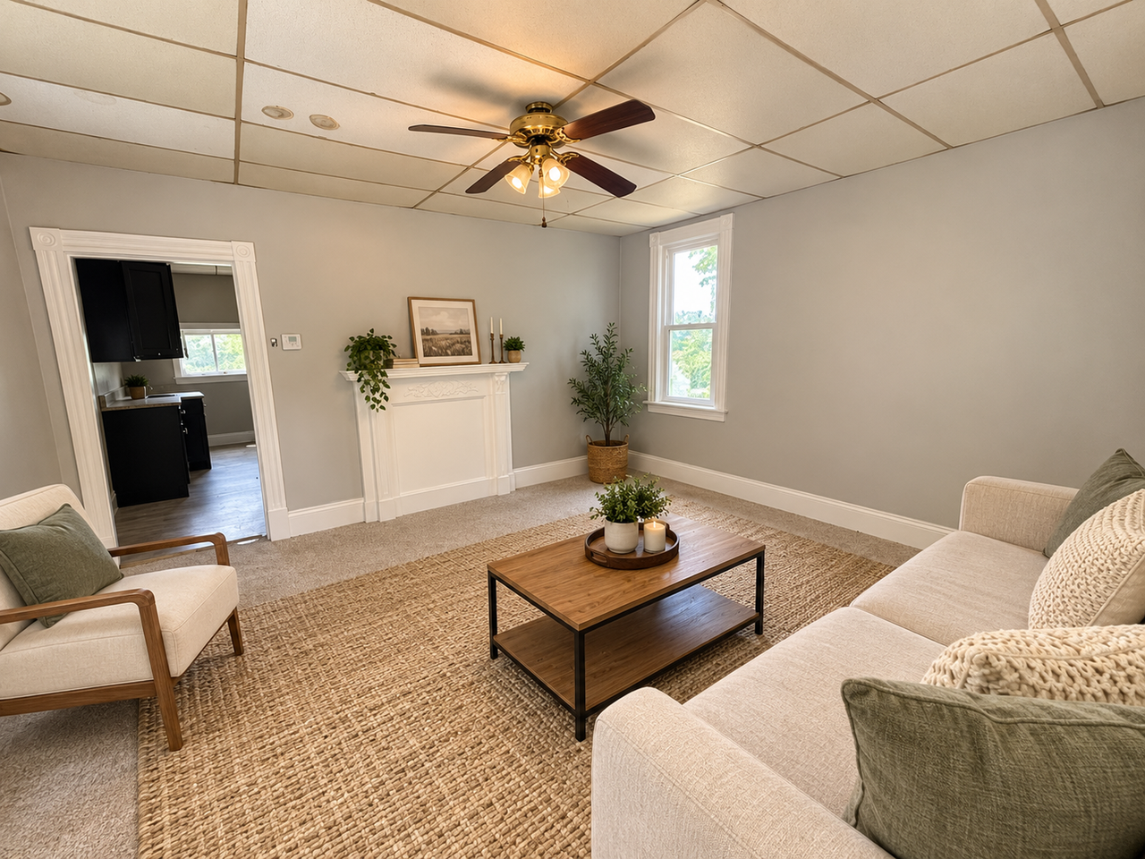 744 Large Ave - Photo 3 of 10