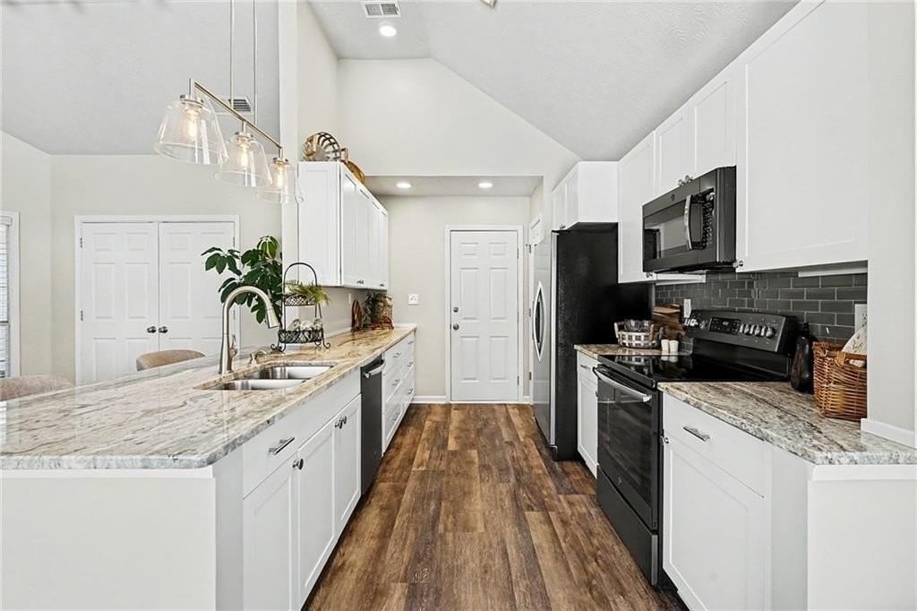 1545 Quail Point Run - Photo 5 of 27
