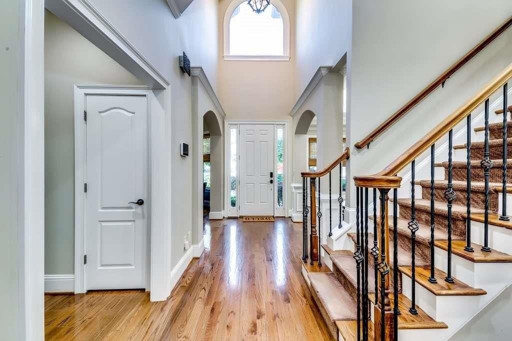 1897 8th St - Photo 2 of 27