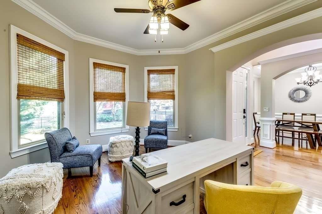 1897 8th St - Photo 3 of 27
