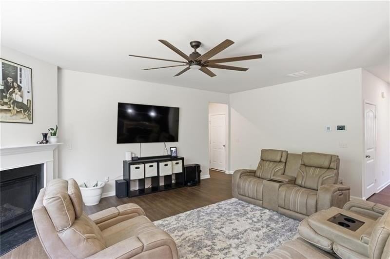 296 Maple Brook Dr - Photo 4 of 47