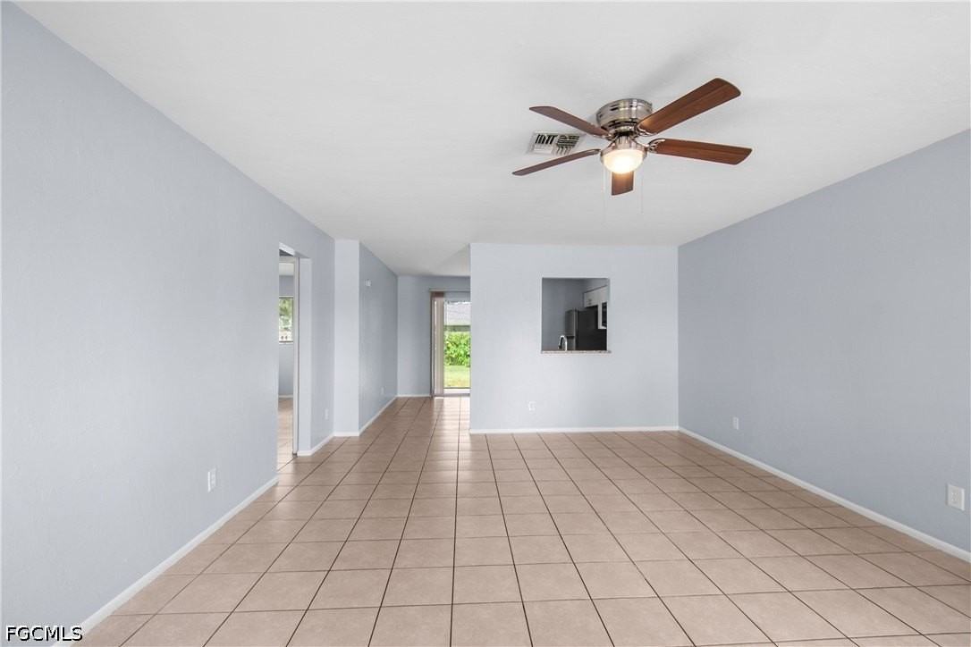 4444 Frankie Ct - Photo 5 of 28
