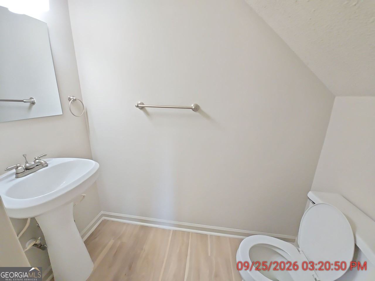 391 N Beach Ct - Photo 4 of 17
