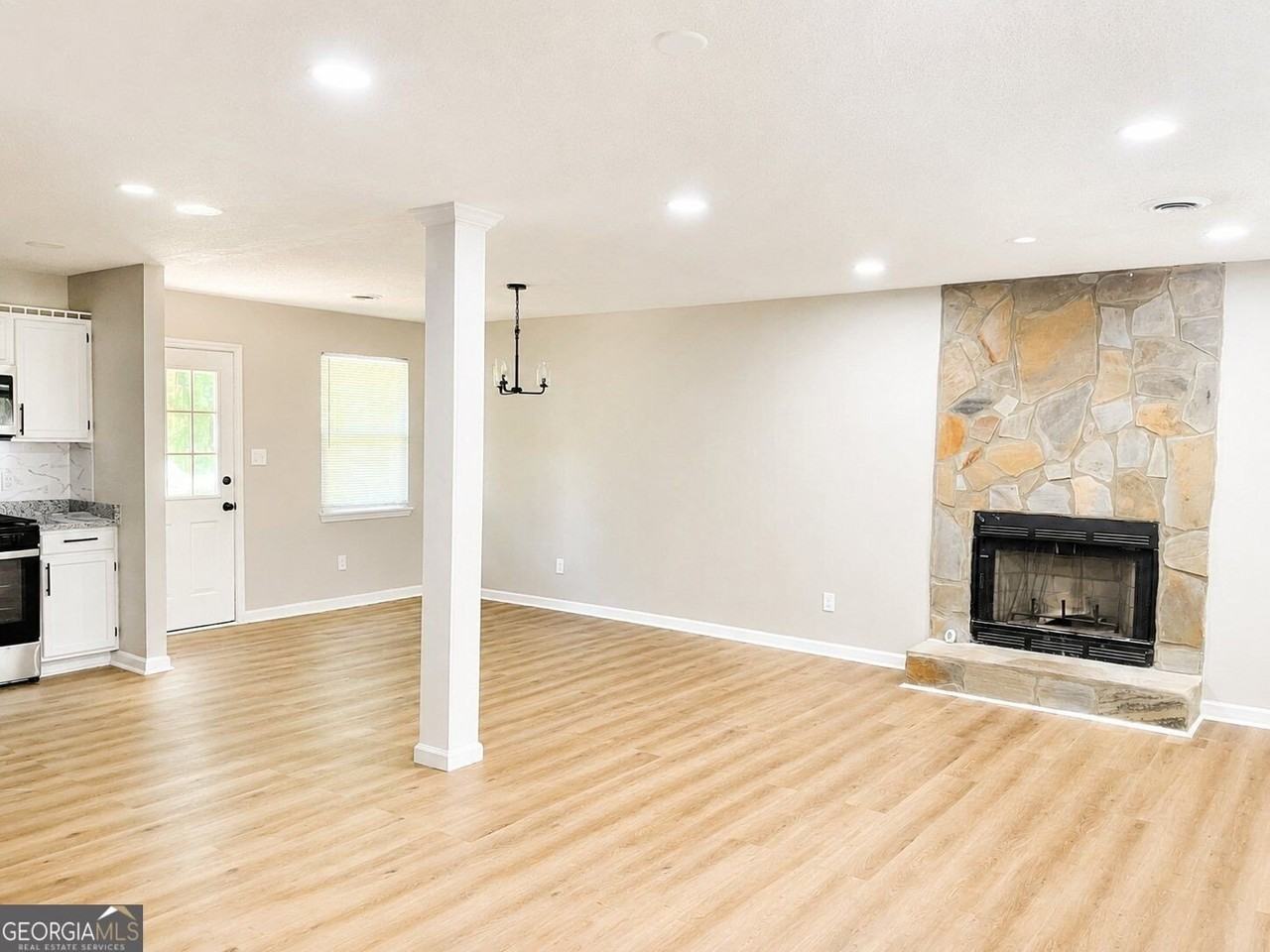 3846 Narron Dr Sw - Photo 4 of 23