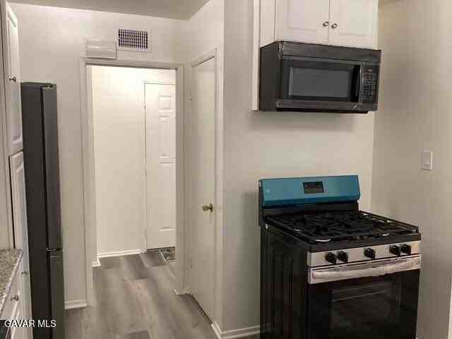 43935 2nd St E - Photo 7 of 17