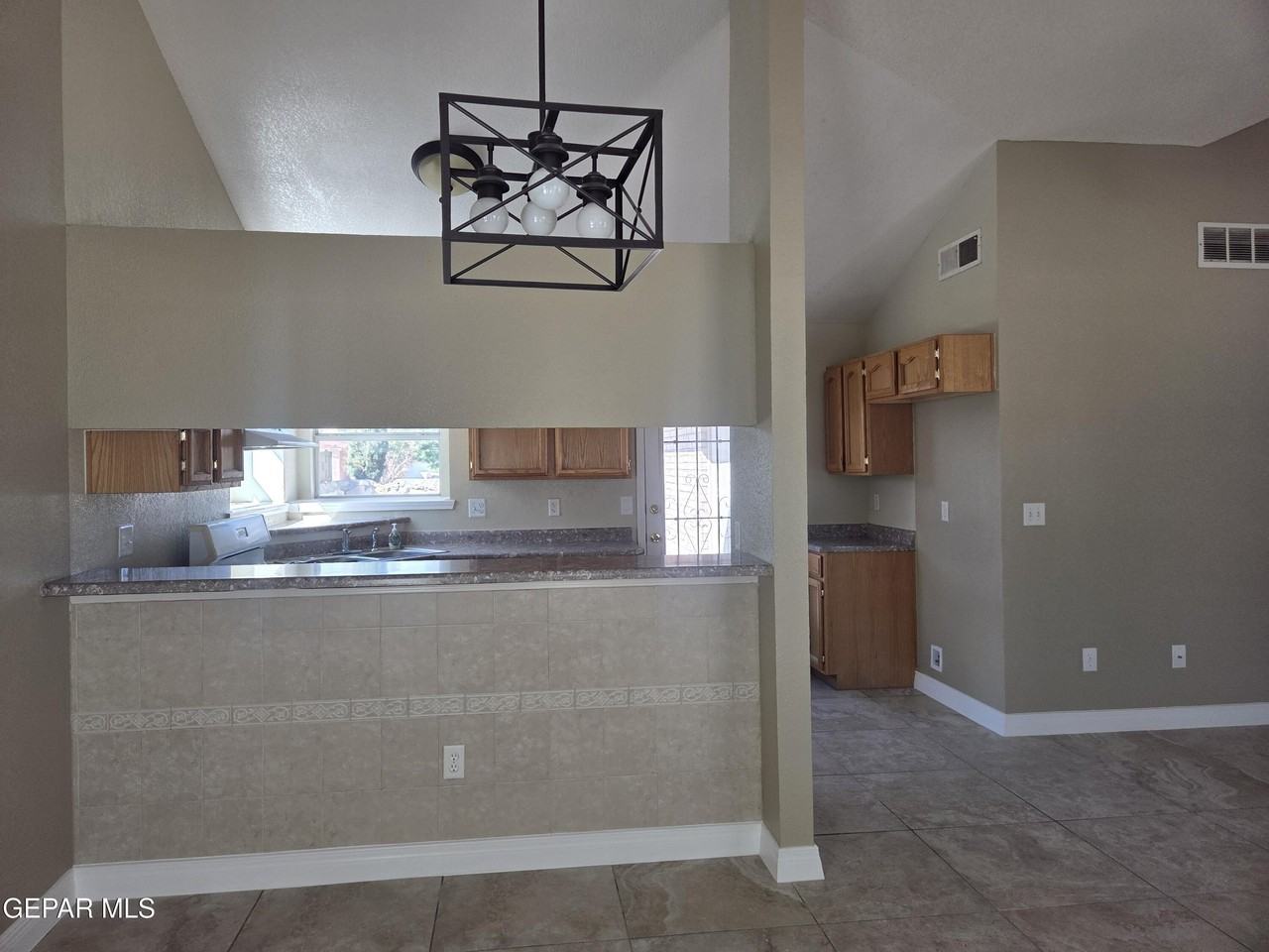 505 Von Bargen Dr - Photo 5 of 17