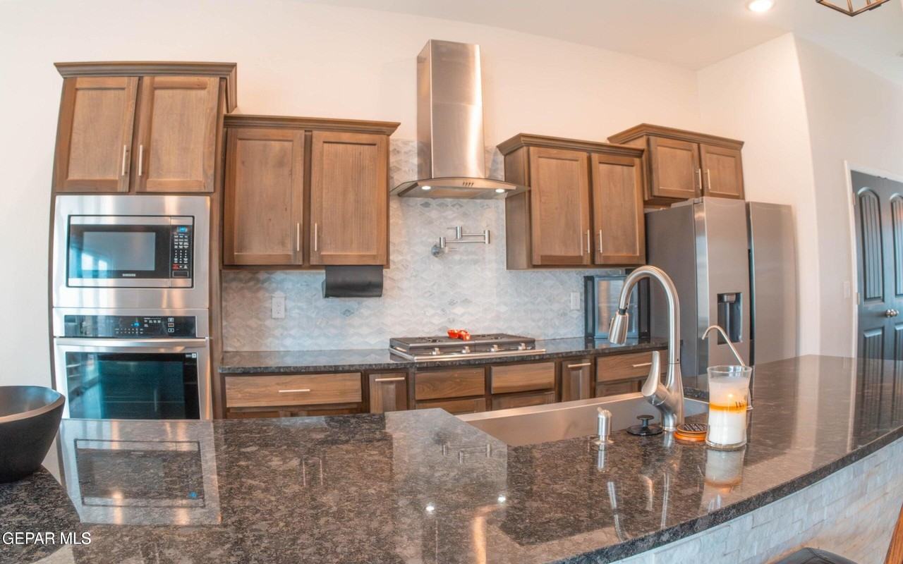 673 La Entrada Cir - Photo 5 of 33