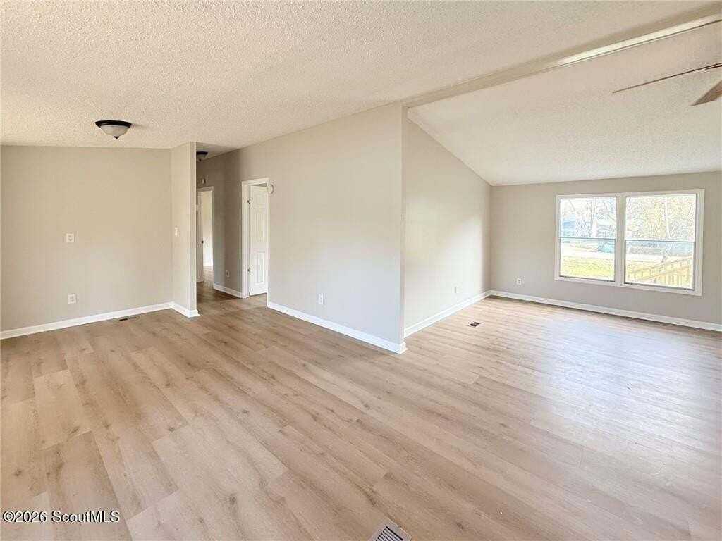 281 May Rd - Photo 6 of 23