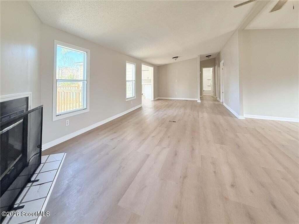 281 May Rd - Photo 7 of 23