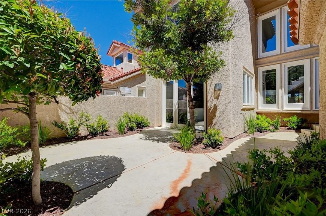 8080 Castle Pines Ave - Photo 4 of 50