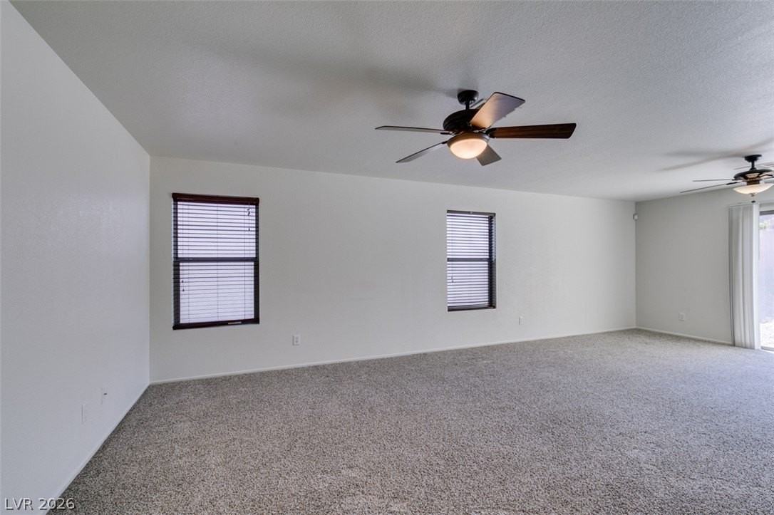7533 Rivermeade St - Photo 5 of 34