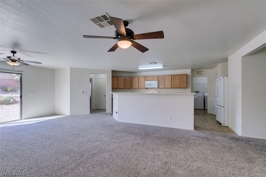 7533 Rivermeade St - Photo 7 of 34