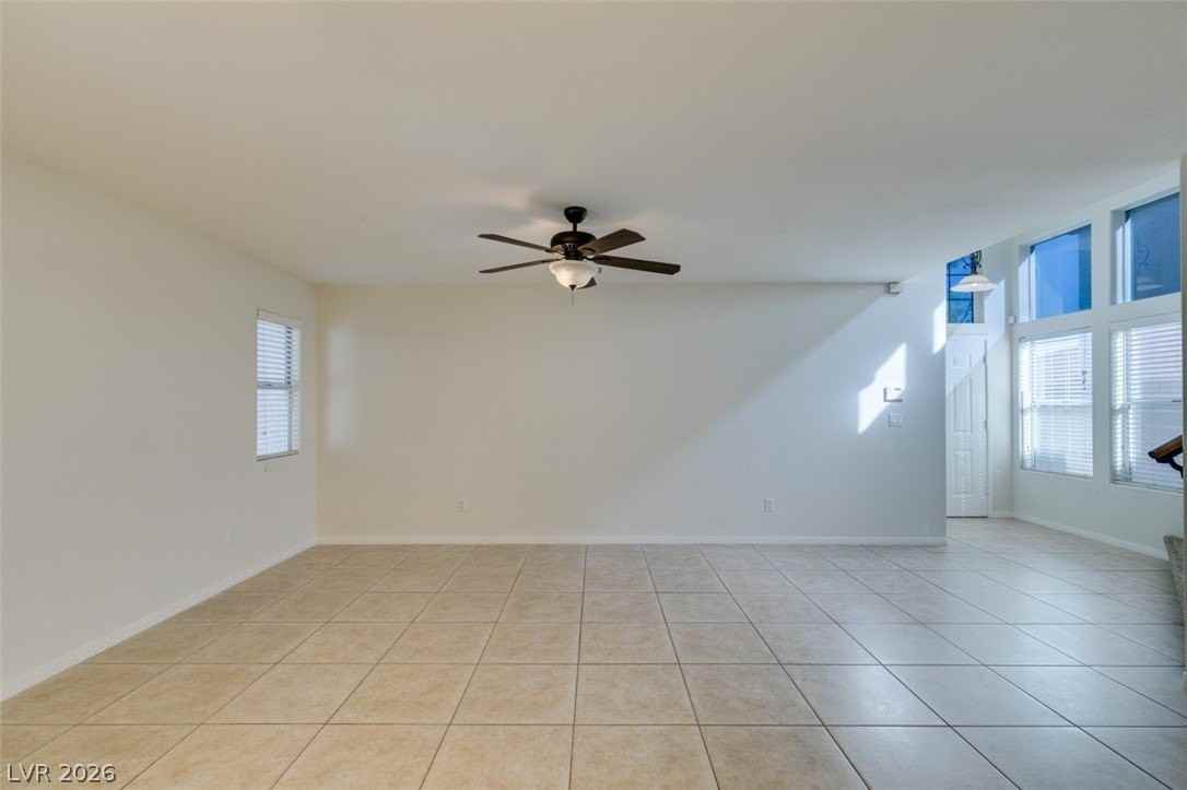 9341 Jumpin Juniper Ave - Photo 7 of 48