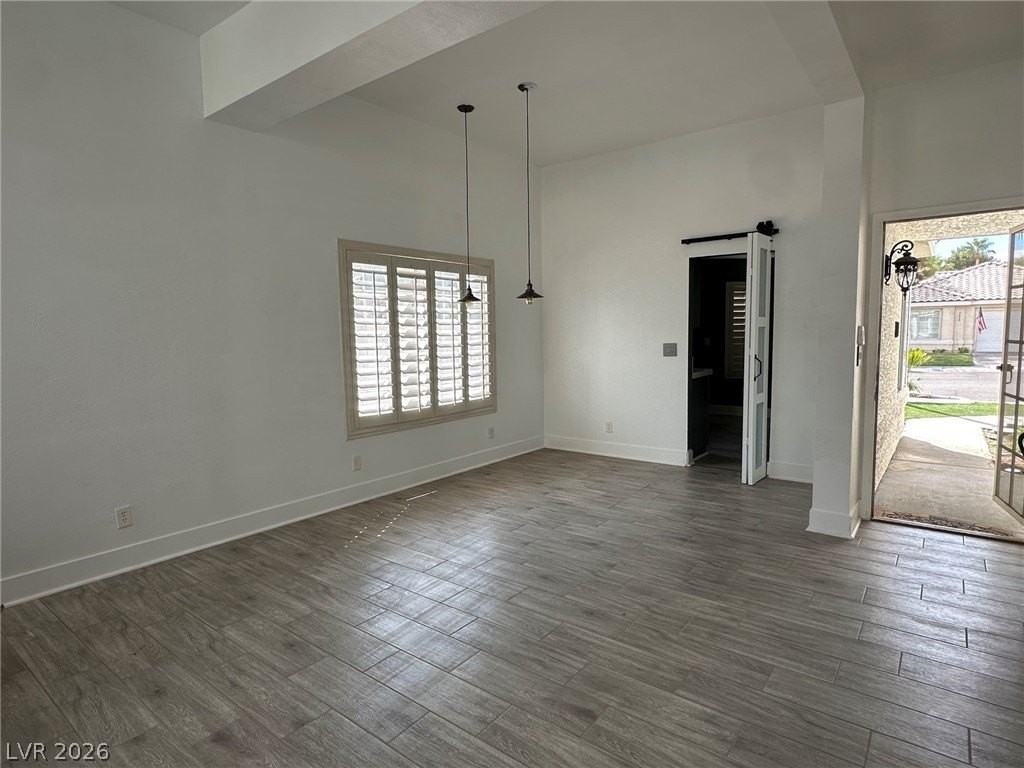 7608 Sea Wind Dr - Photo 4 of 24
