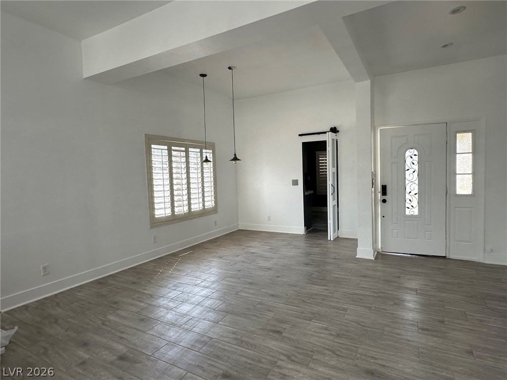 7608 Sea Wind Dr - Photo 5 of 24