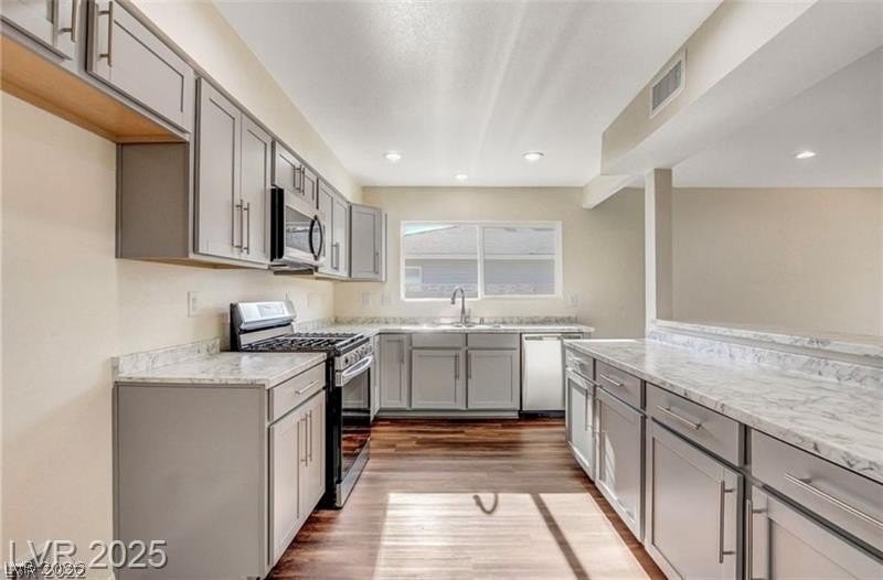 828 Eugene Cernan St - Photo 5 of 20
