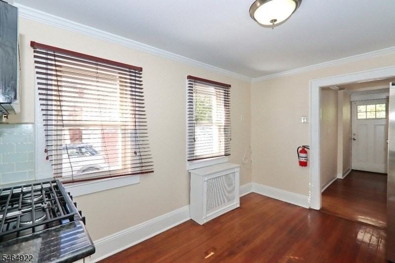 290 Essex St #1 - Photo 5 of 20