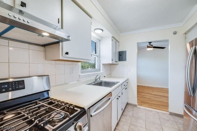 14 Wedgewood Dr #18 - Photo 2 of 12