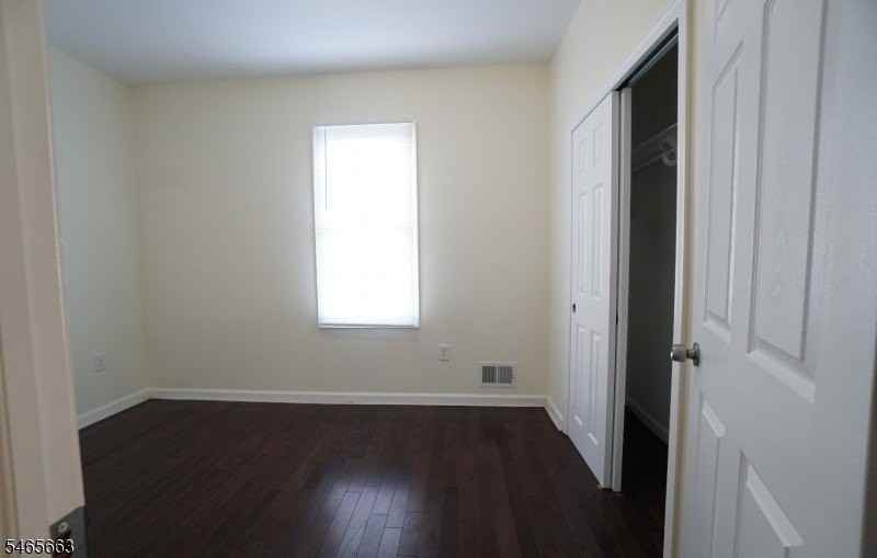 290 N 6th St #3 - Photo 3 of 15