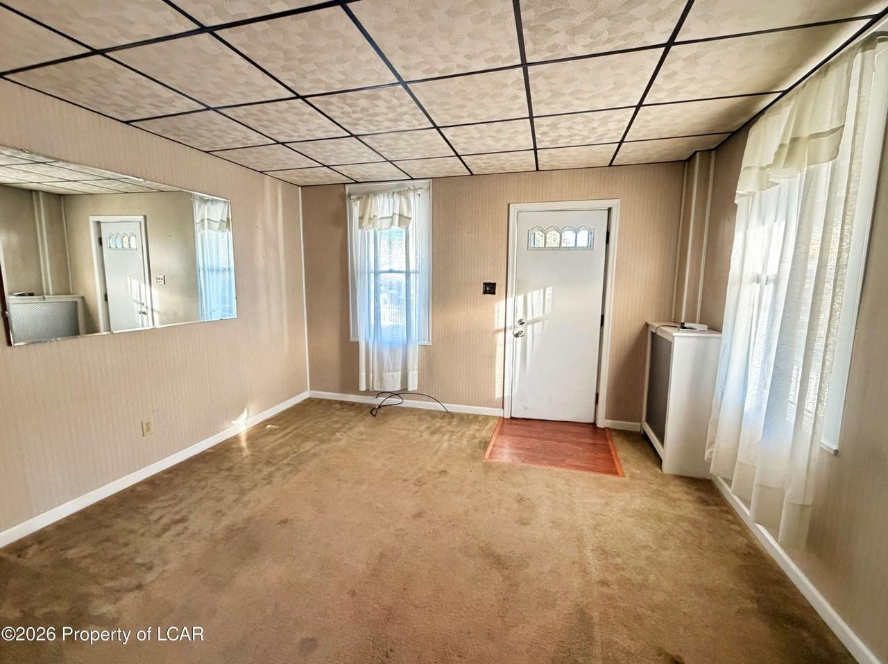 1760 Wayne Ave - Photo 3 of 13