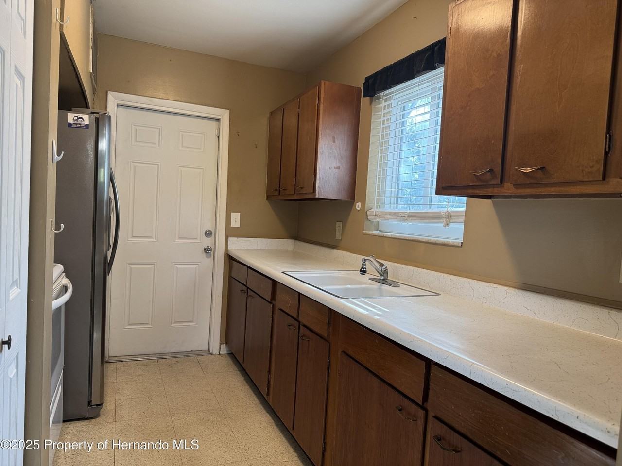 6315 Treehaven Dr - Photo 4 of 21