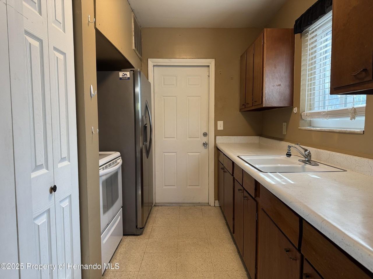 6315 Treehaven Dr - Photo 5 of 21