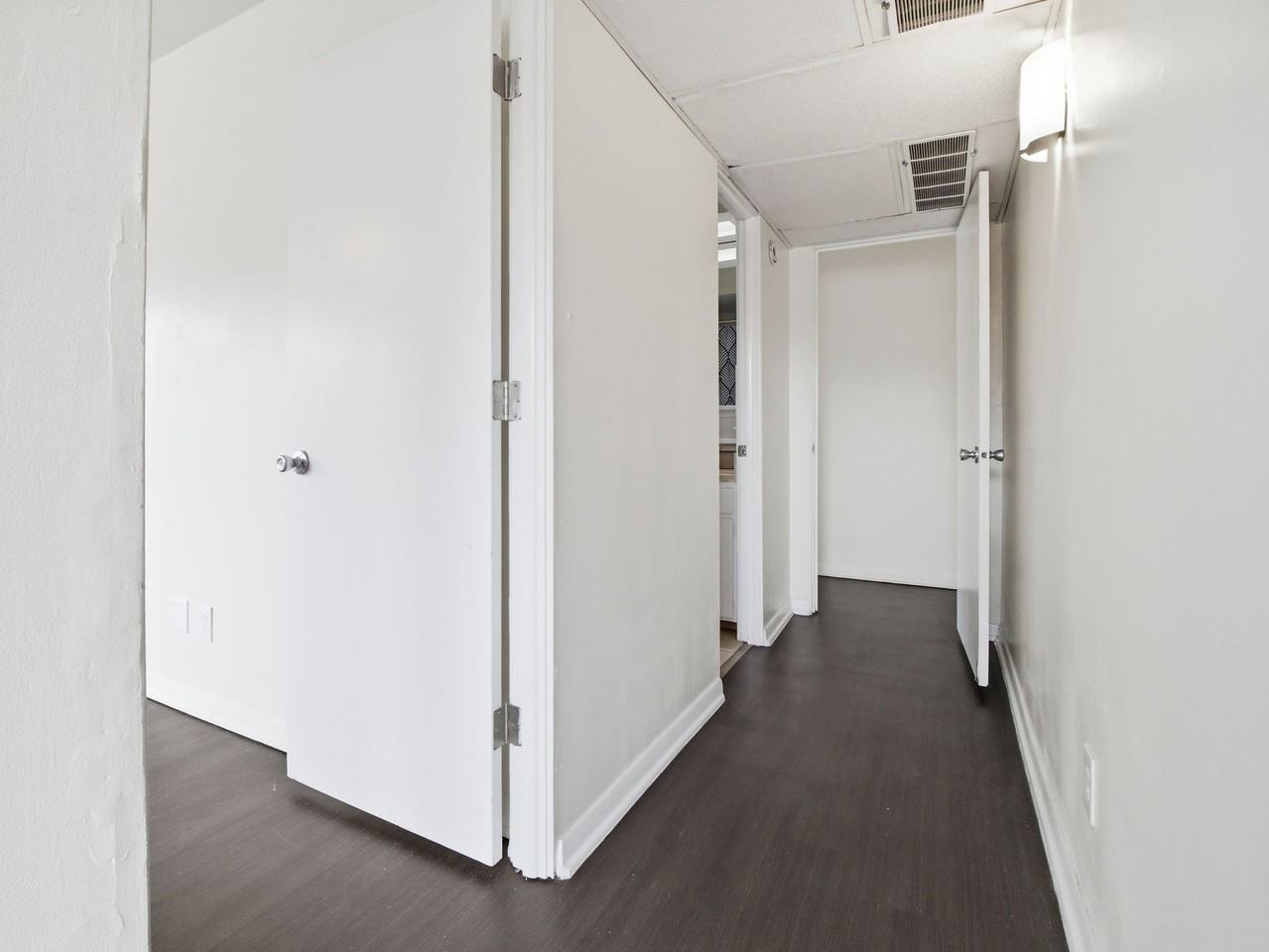936 E Walnut St #936-1 - Photo 5 of 17