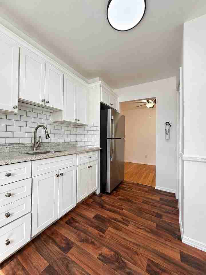 16 Briarwood Rd #2 - Photo 7 of 14