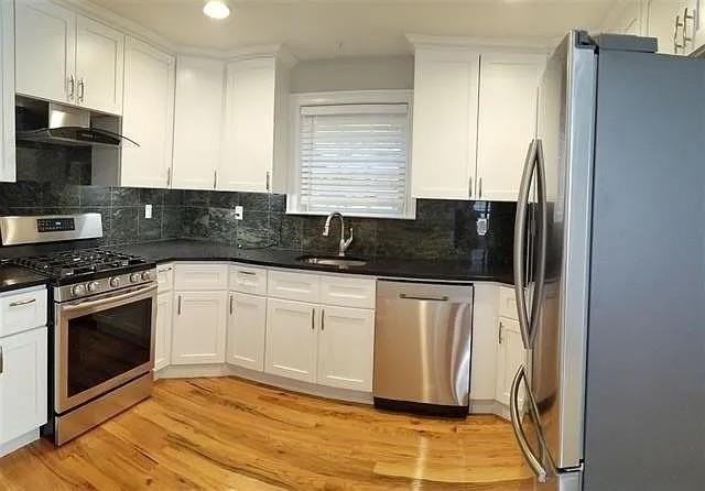 4713 Broadway #1 - Photo 3 of 9