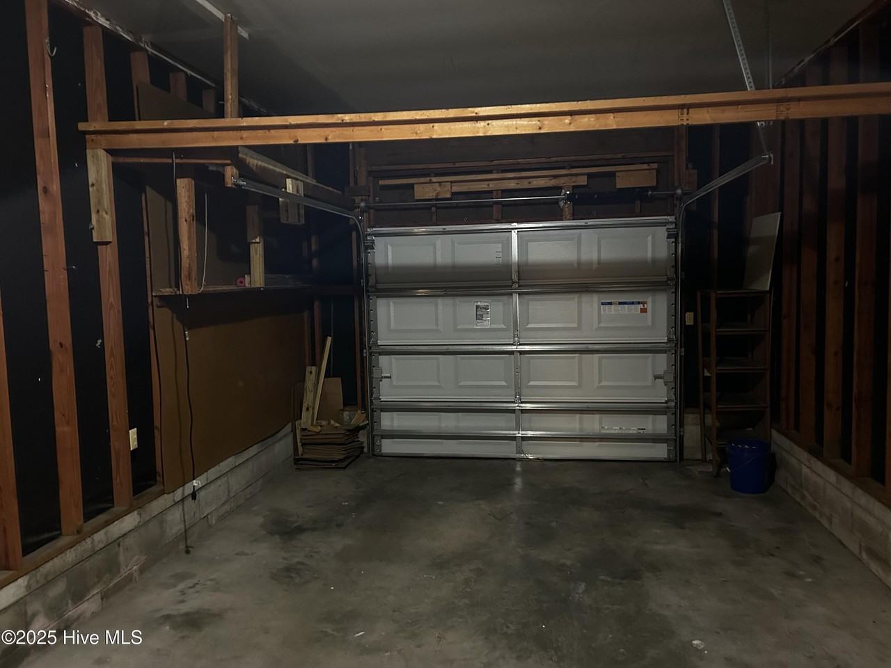 1003 Stillwood Cir - Photo 6 of 19