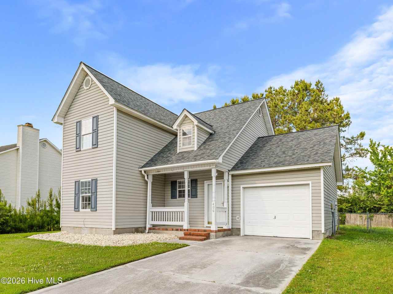 406 Eucalyptus Ln - Photo 2 of 34