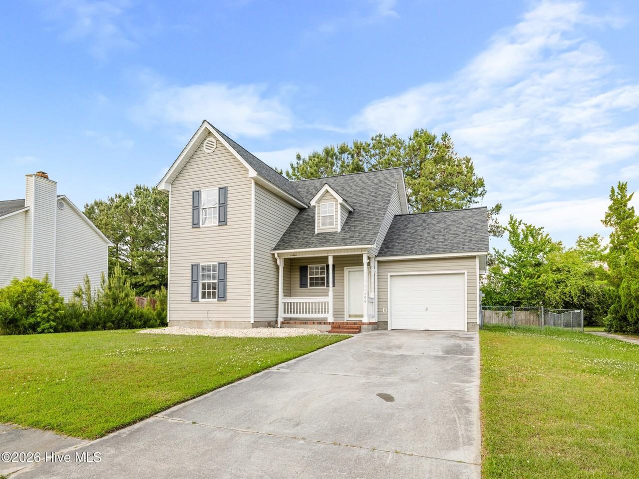406 Eucalyptus Ln - Photo 4 of 34
