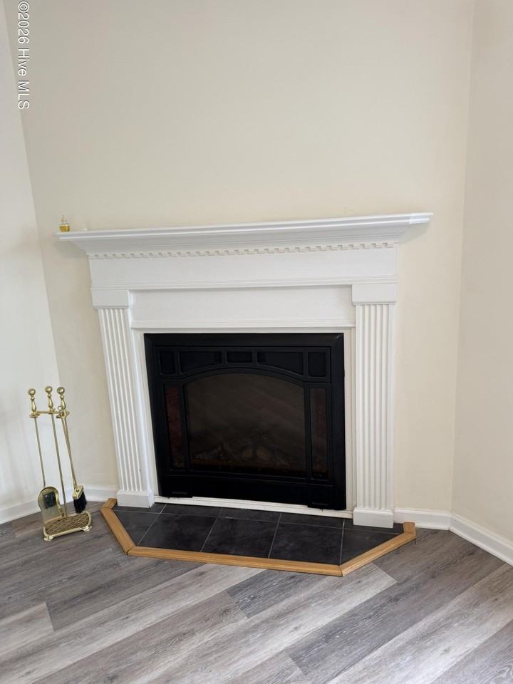 4033 Cobblestone Dr #11 - Photo 7 of 13