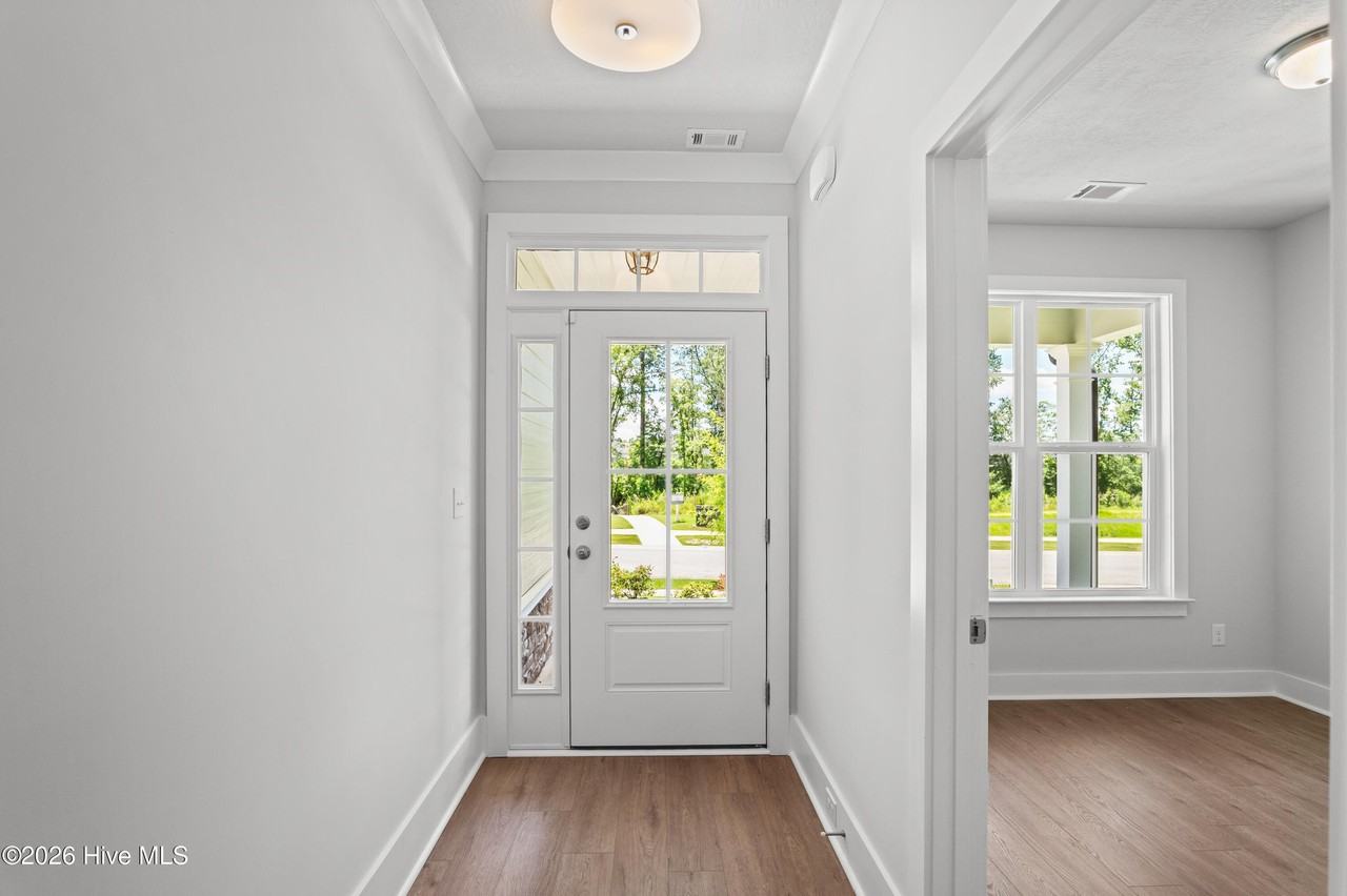668 Ronaldsay Rd - Photo 7 of 49