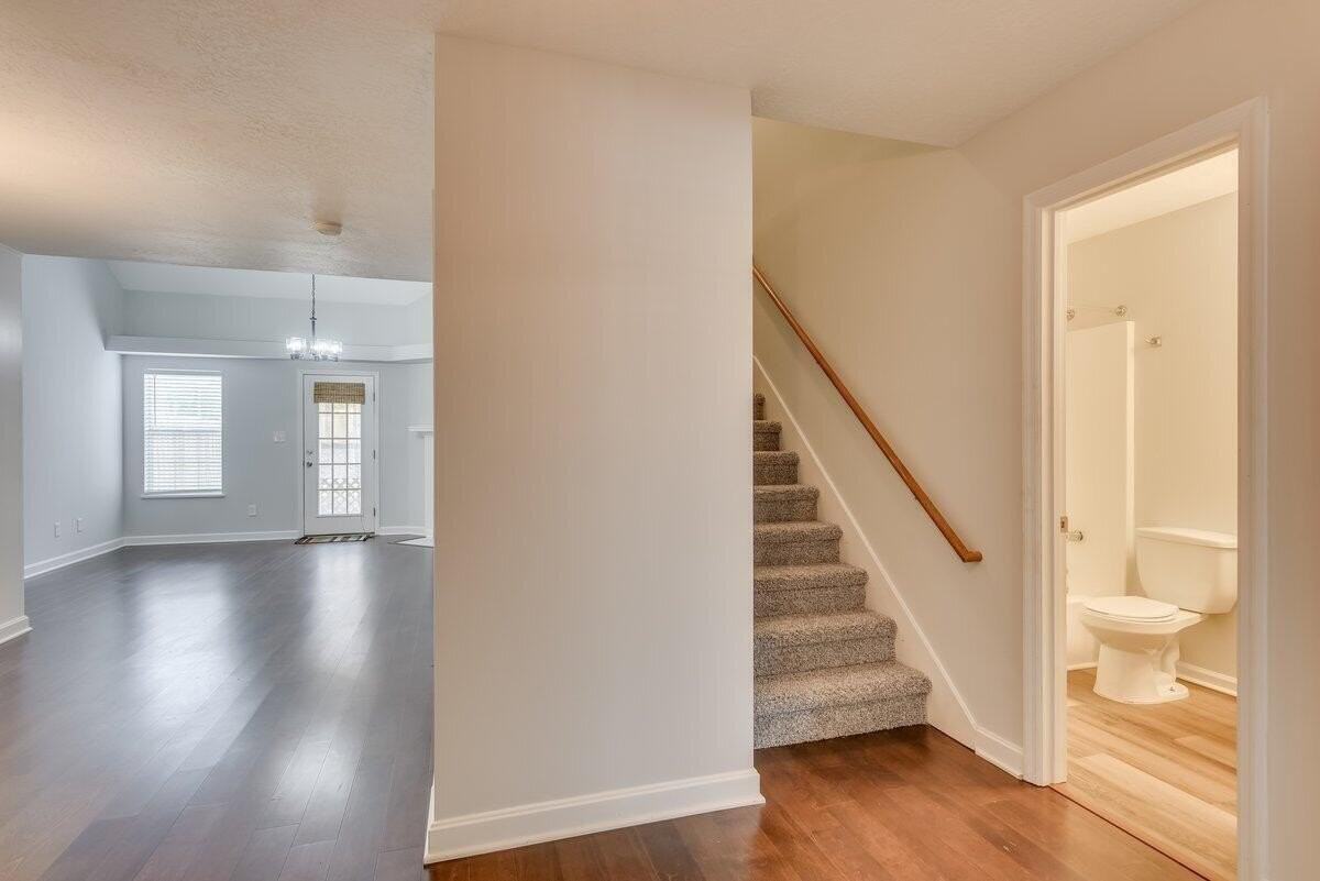 524 Brians Way - Photo 5 of 23