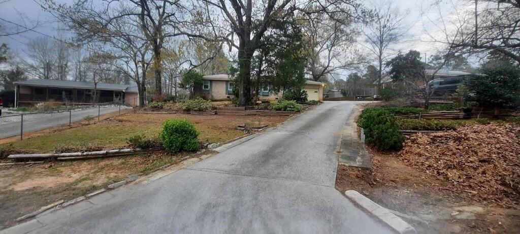 590 Hillcrest - Photo 3 of 30