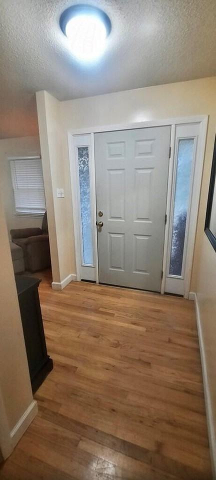 590 Hillcrest - Photo 5 of 30