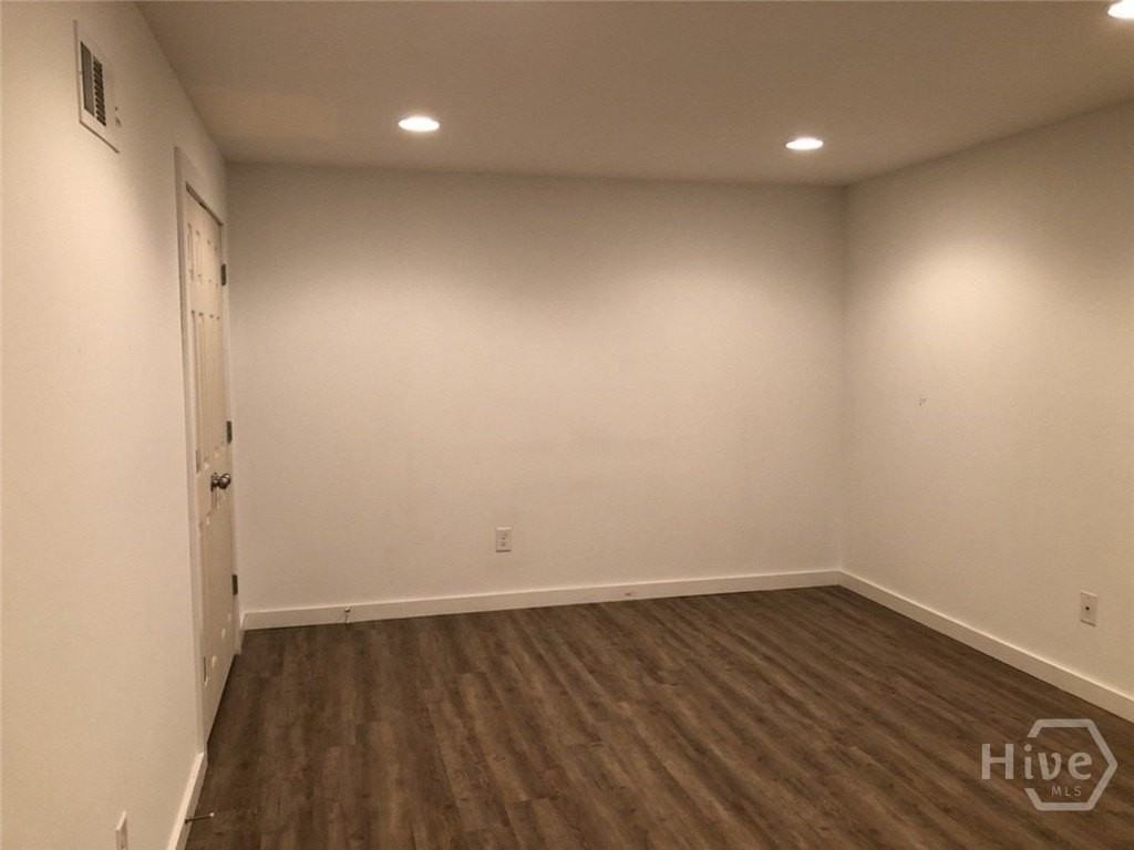 155 Woodstone Dr - Photo 7 of 11