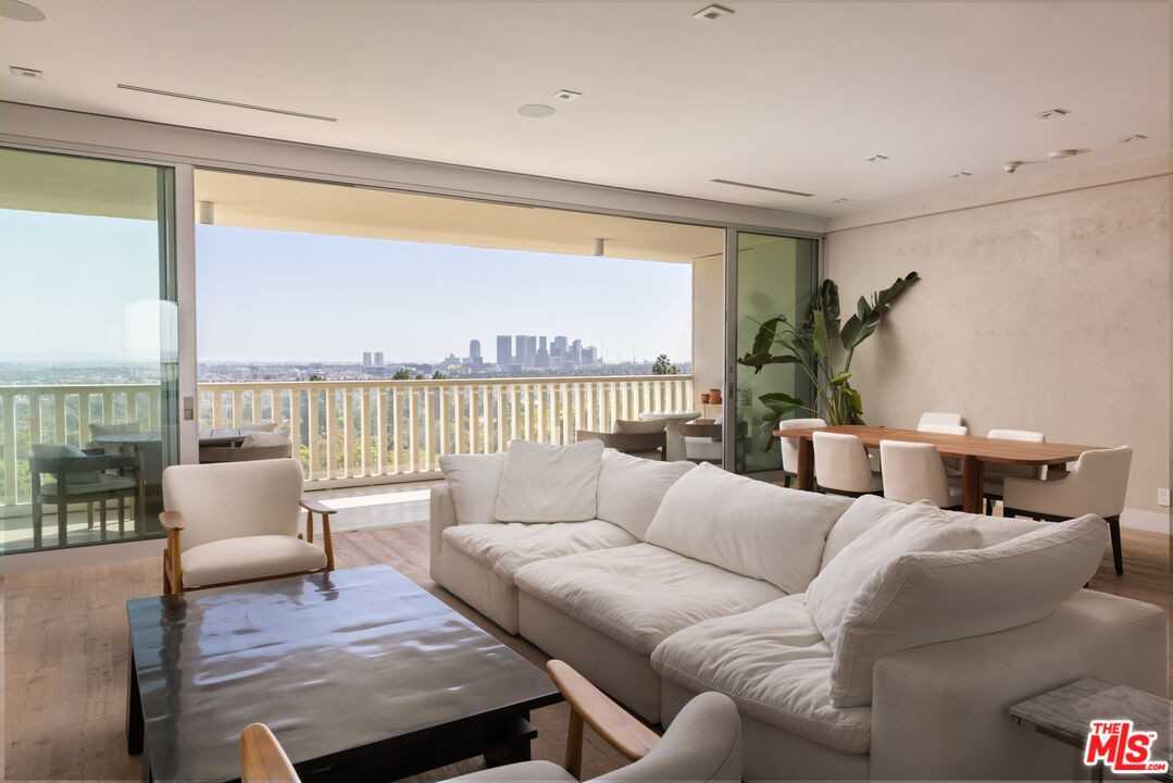 9255 Doheny Rd #704 - Photo 5 of 8