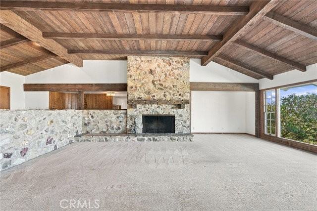 72 Saddleback Rd - Photo 3 of 8
