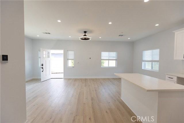 7242 Valley View St - Photo 7 of 8