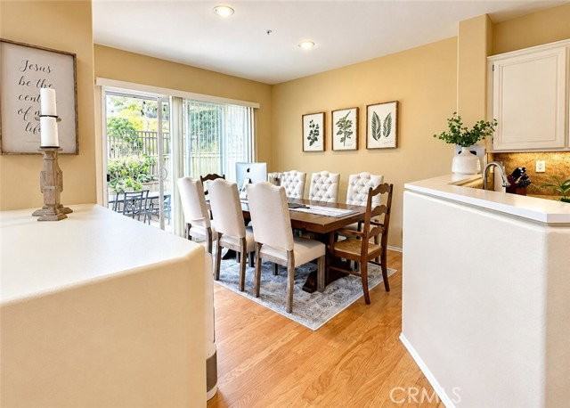 137 Islington - Photo 3 of 8