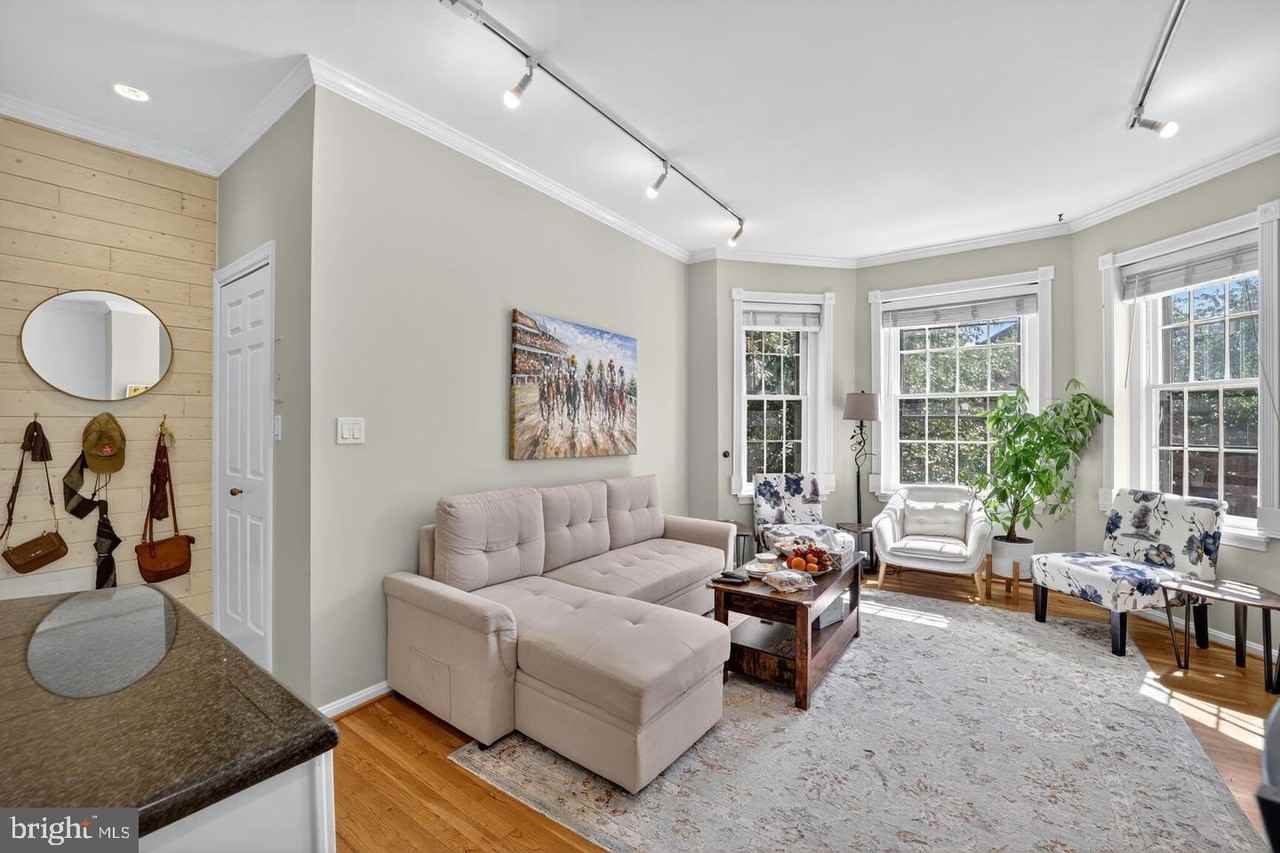 1747 Church St Nw - Photo 3 of 29