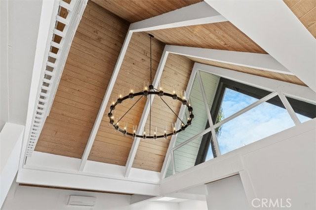 319 62nd St - Photo 7 of 8