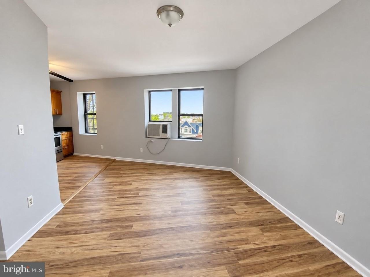 5 Rhode Island Ave Nw - Photo 3 of 15