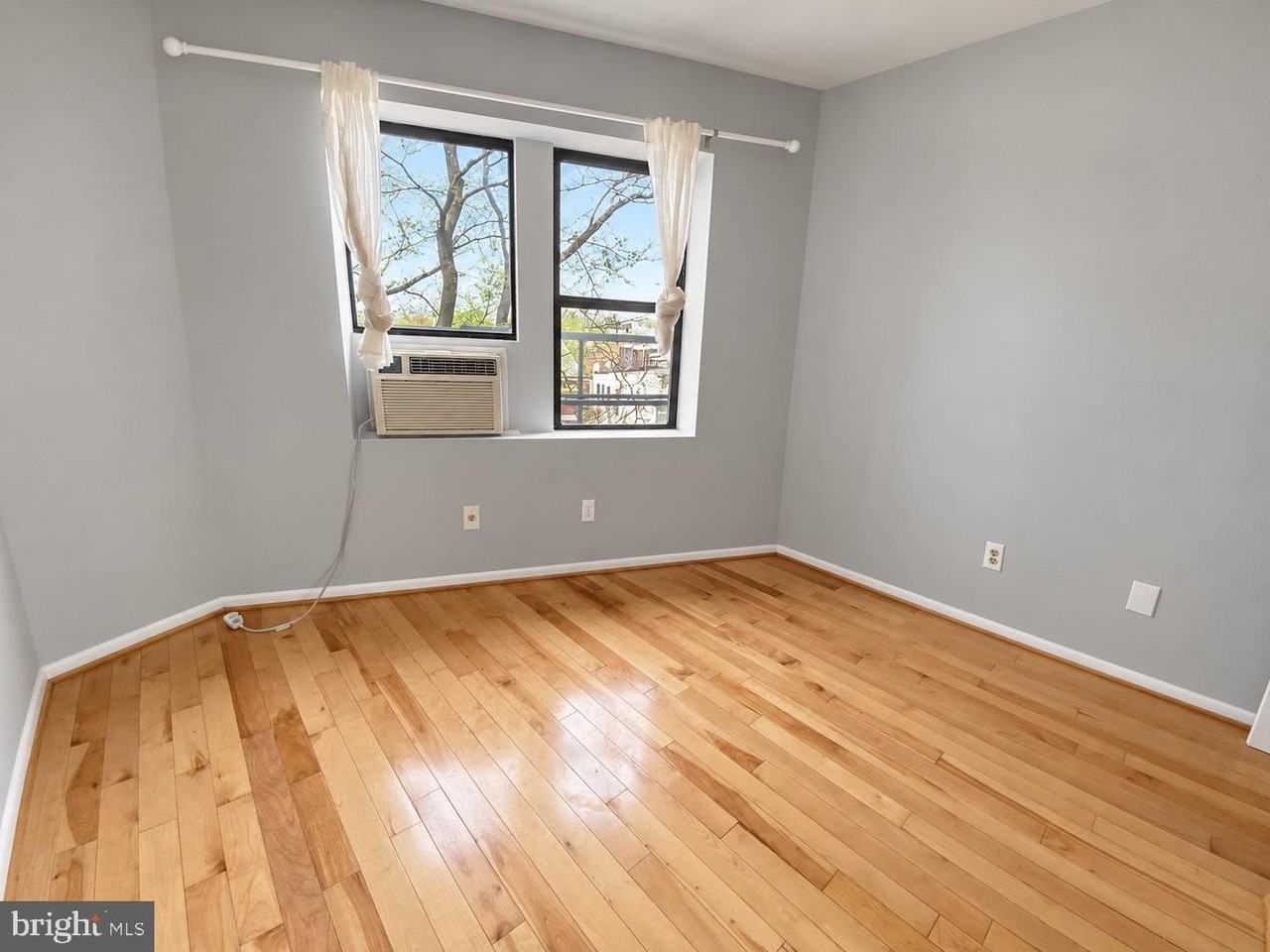 5 Rhode Island Ave Nw - Photo 4 of 15