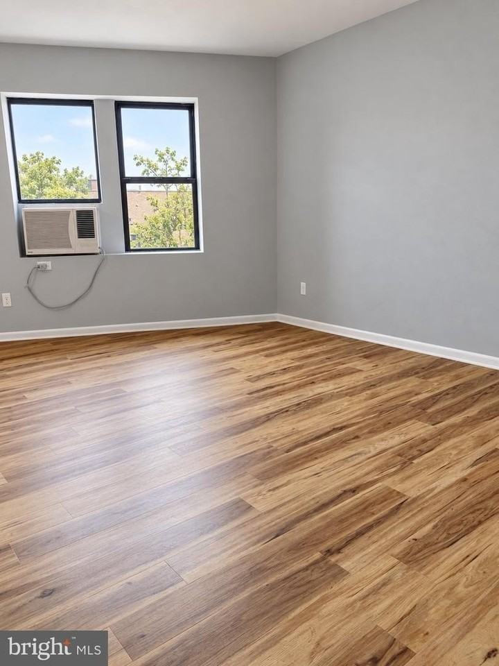 5 Rhode Island Ave Nw - Photo 5 of 15
