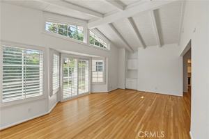 featured image of 18220 Clark St