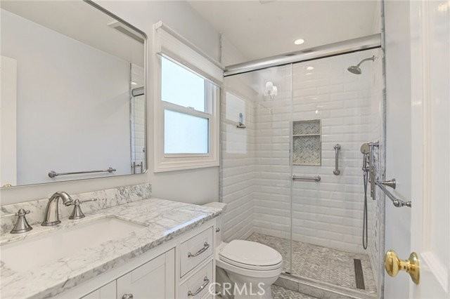 18220 Clark St - Photo 4 of 8
