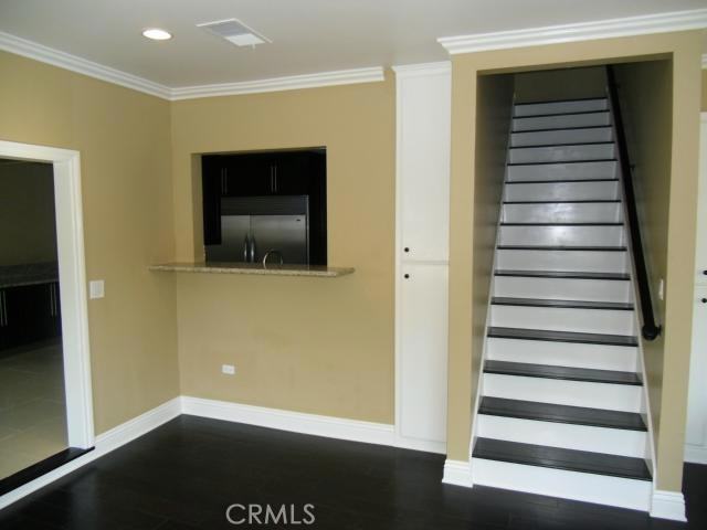 6225 Melvin Ave - Photo 3 of 8